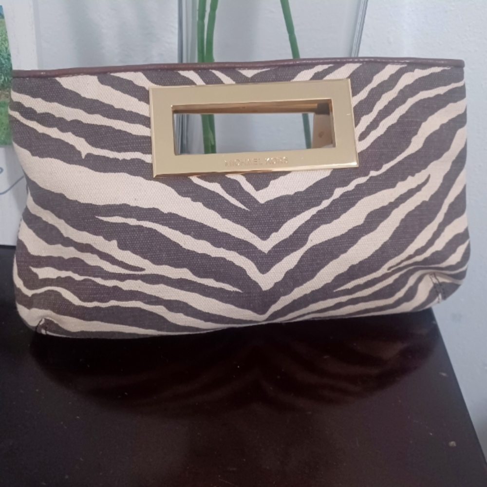 Michael Kors Animal Print Clutch W Gold Hardware | Color: Black/Tan |